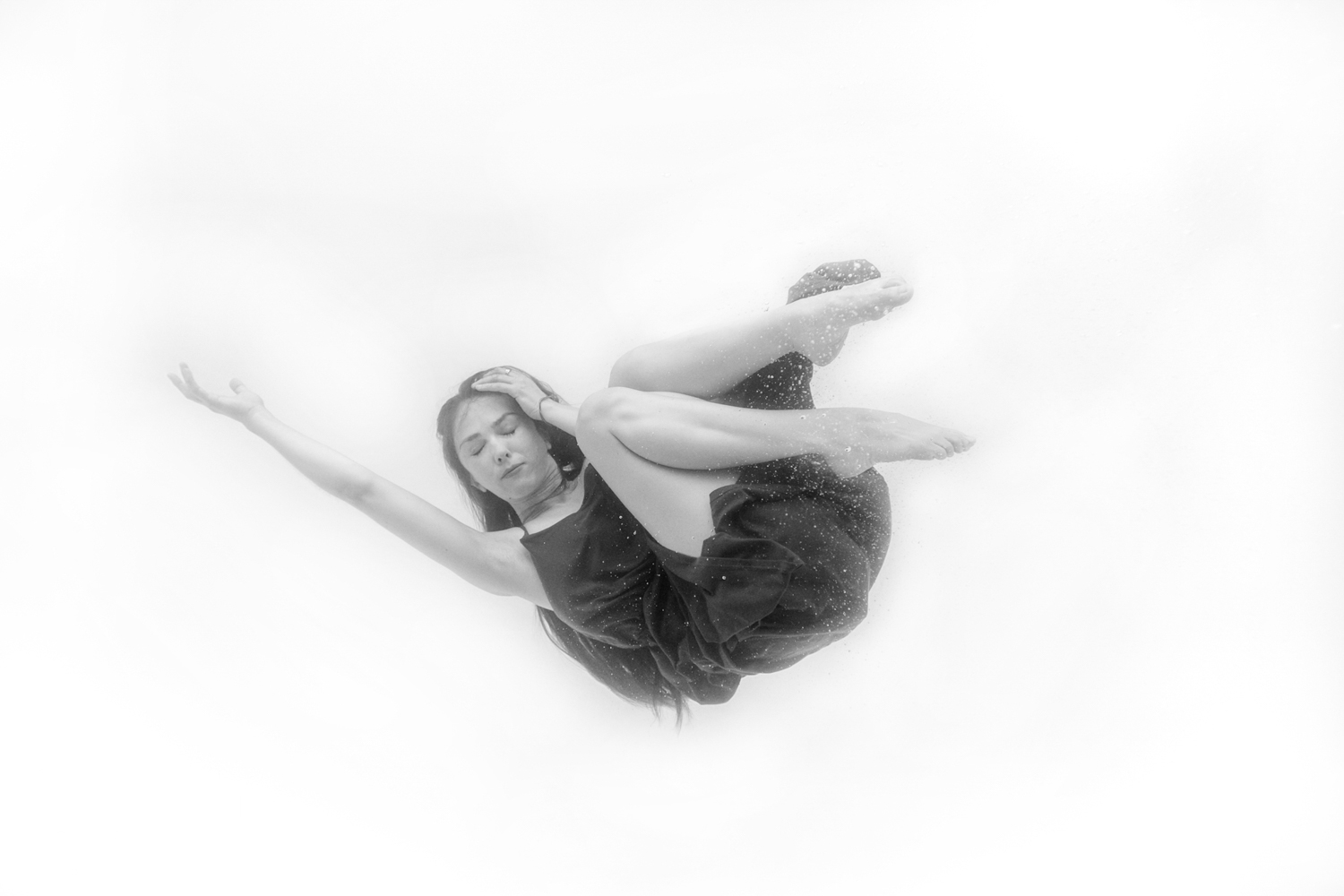 Underwater engagement photos - UW engagement photography NYC and Hawaii