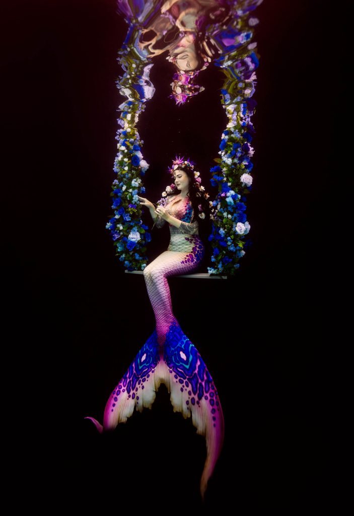 Mermaid Haley Smith @mslunamarie models underwater